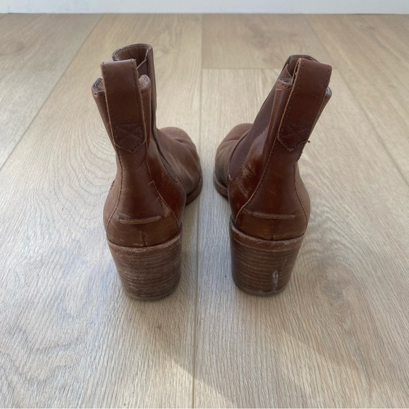 Madewell Frankie Chelsea Brown Leather Ankle Heeled Booties Size 7 - Picture 4 of 7